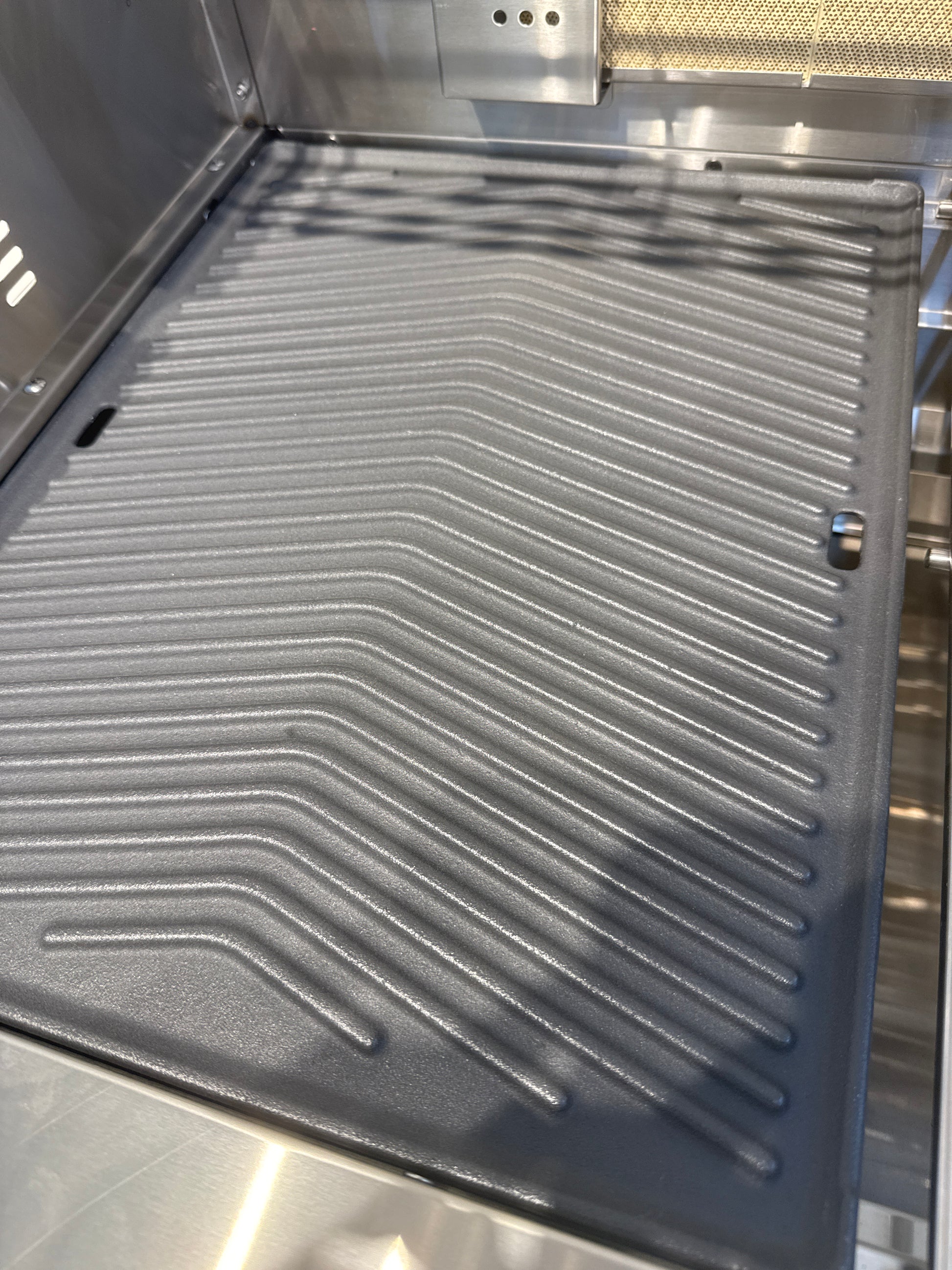 Grill King Cast Iron Hot Plate 30CM x 45CM