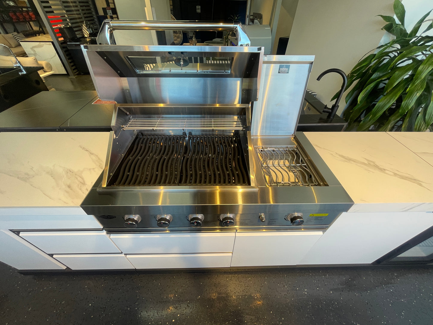 Floor Stock White 4B + Wok Felix BBQ Kitchen with Storage, Fridge & Sink + Additional Storage Cabinet