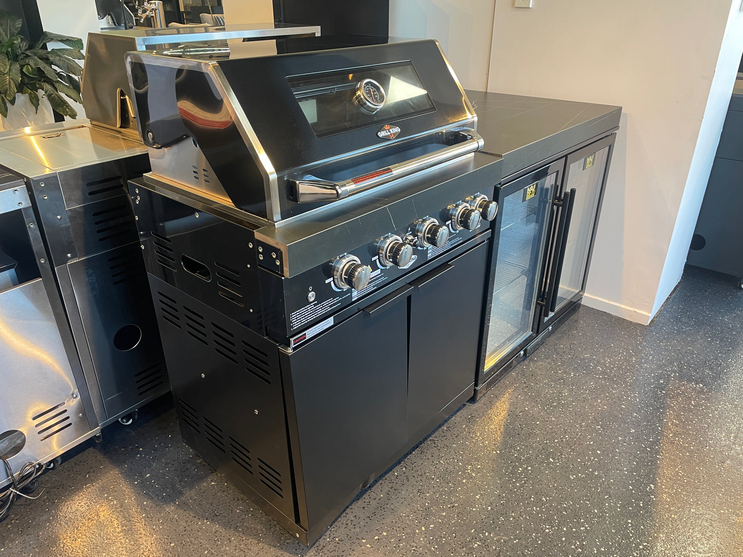 Floor Stock Rockpool Black 4B Outdoor BBQ Kitchen inc Sintered Stone Benchtop & Aluminium Cabinetry