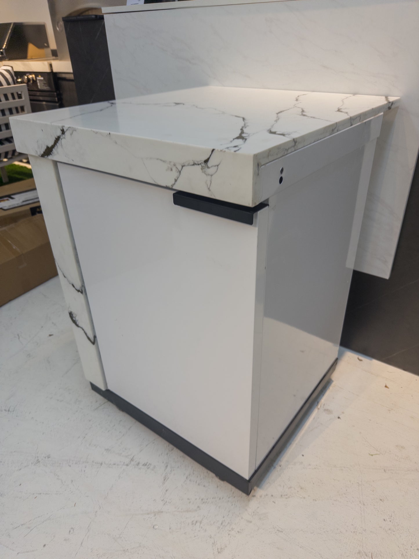 Ex Display Marble Look Stone Finish 1 Door Cabinet Waterfall Edge Custom Built Aluminum Cabinet