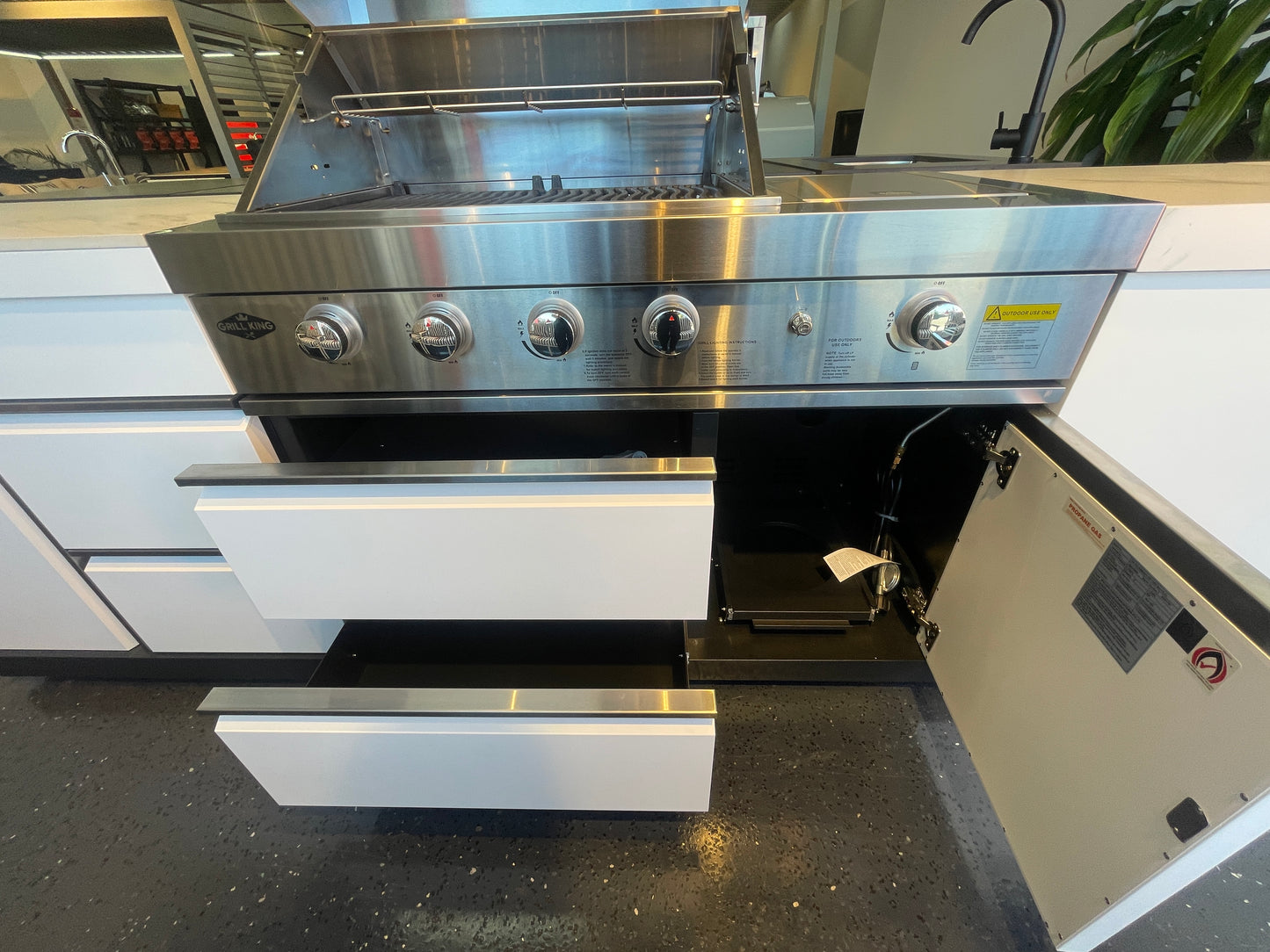 Floor Stock White 4B + Wok Felix BBQ Kitchen with Storage, Fridge & Sink + Additional Storage Cabinet