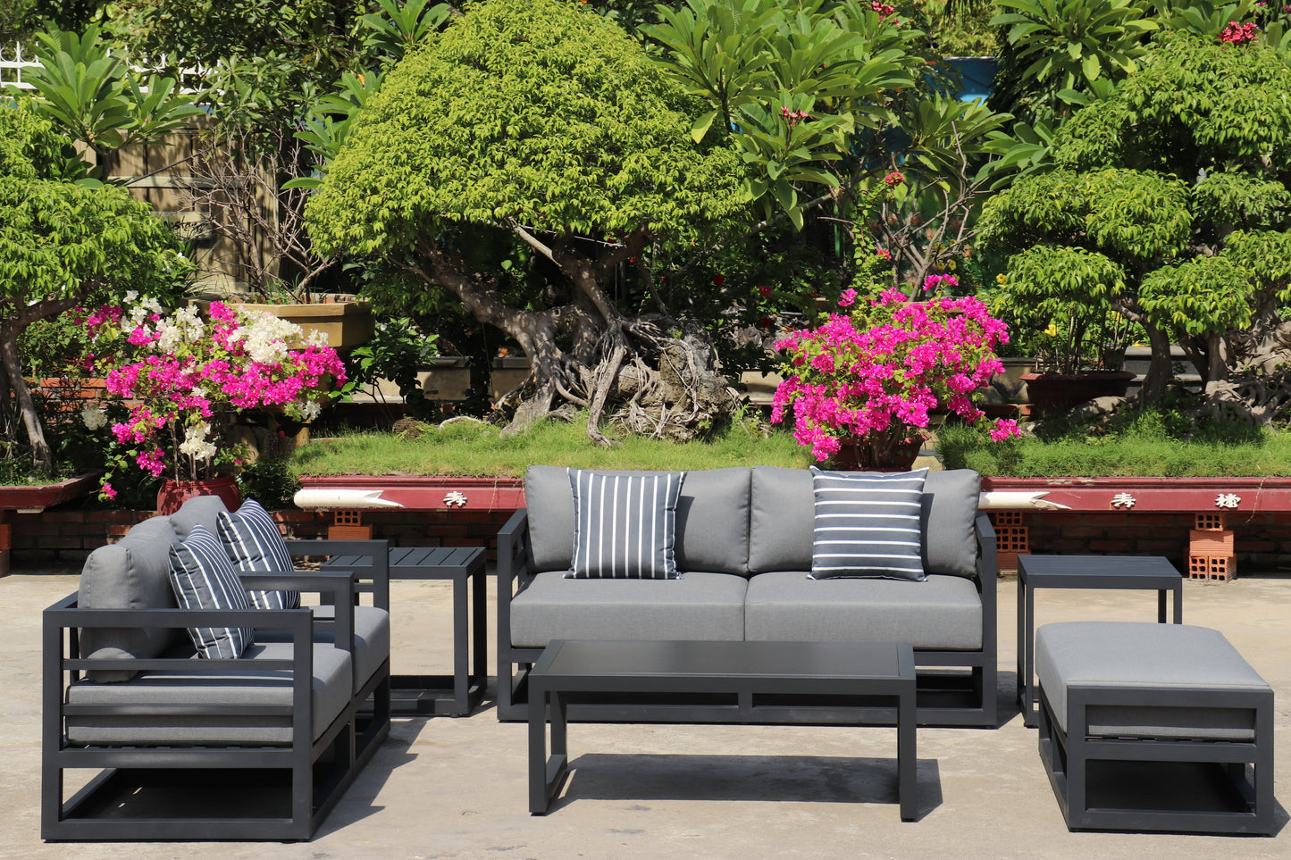 7 Piece Charcoal Aluminium Hampton Style Outdoor Furniture Lounge Set Weather Resistant 3 Seater, 1+1 + Coffee Table & 2x Side tables