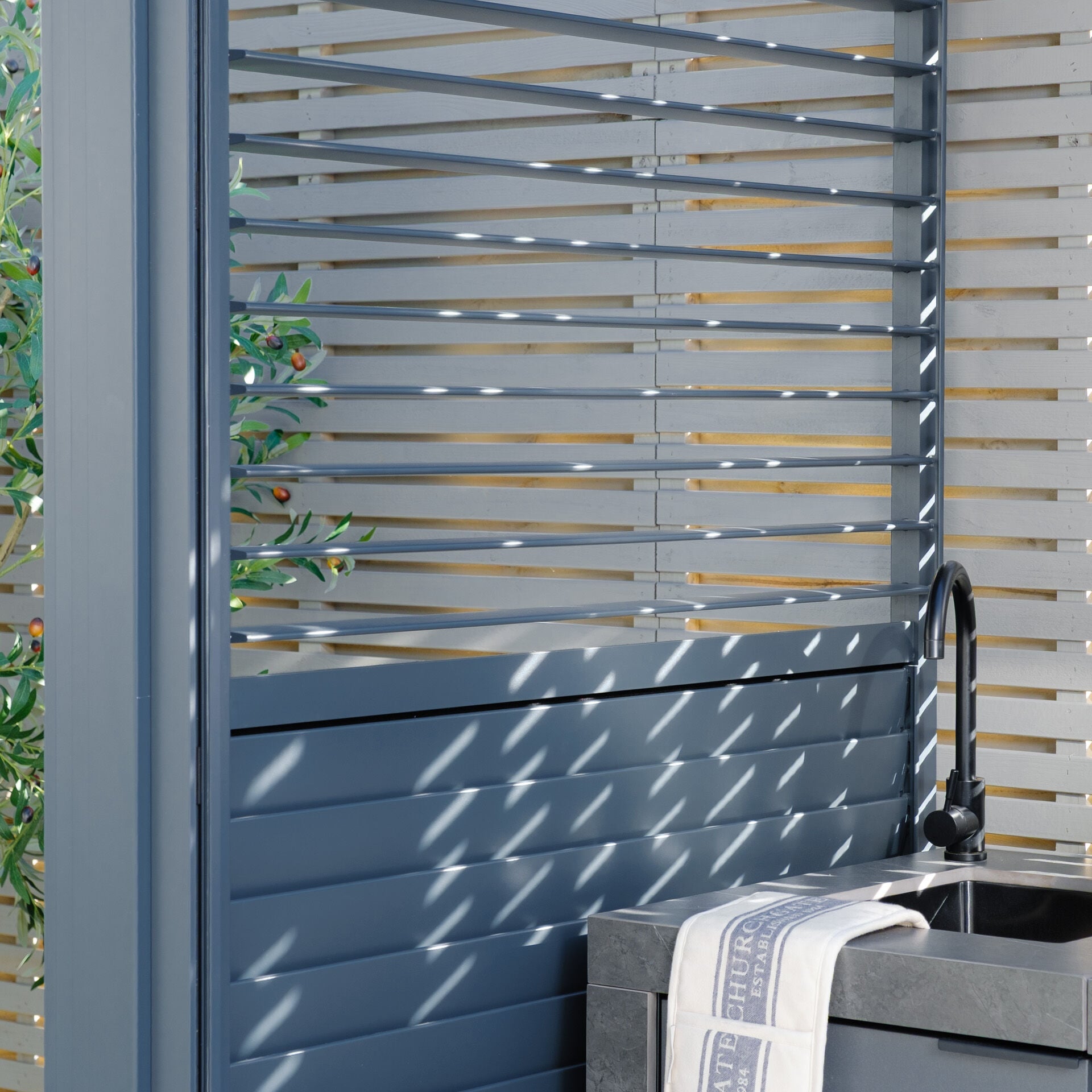 Grill King Outdoor BBQ Shelter Package – 6 Burner Charcoal BBQ Kitchen, Fridge & Sink + Freestanding Aluminium Louver Roof with LED Lighting & Privacy Blind