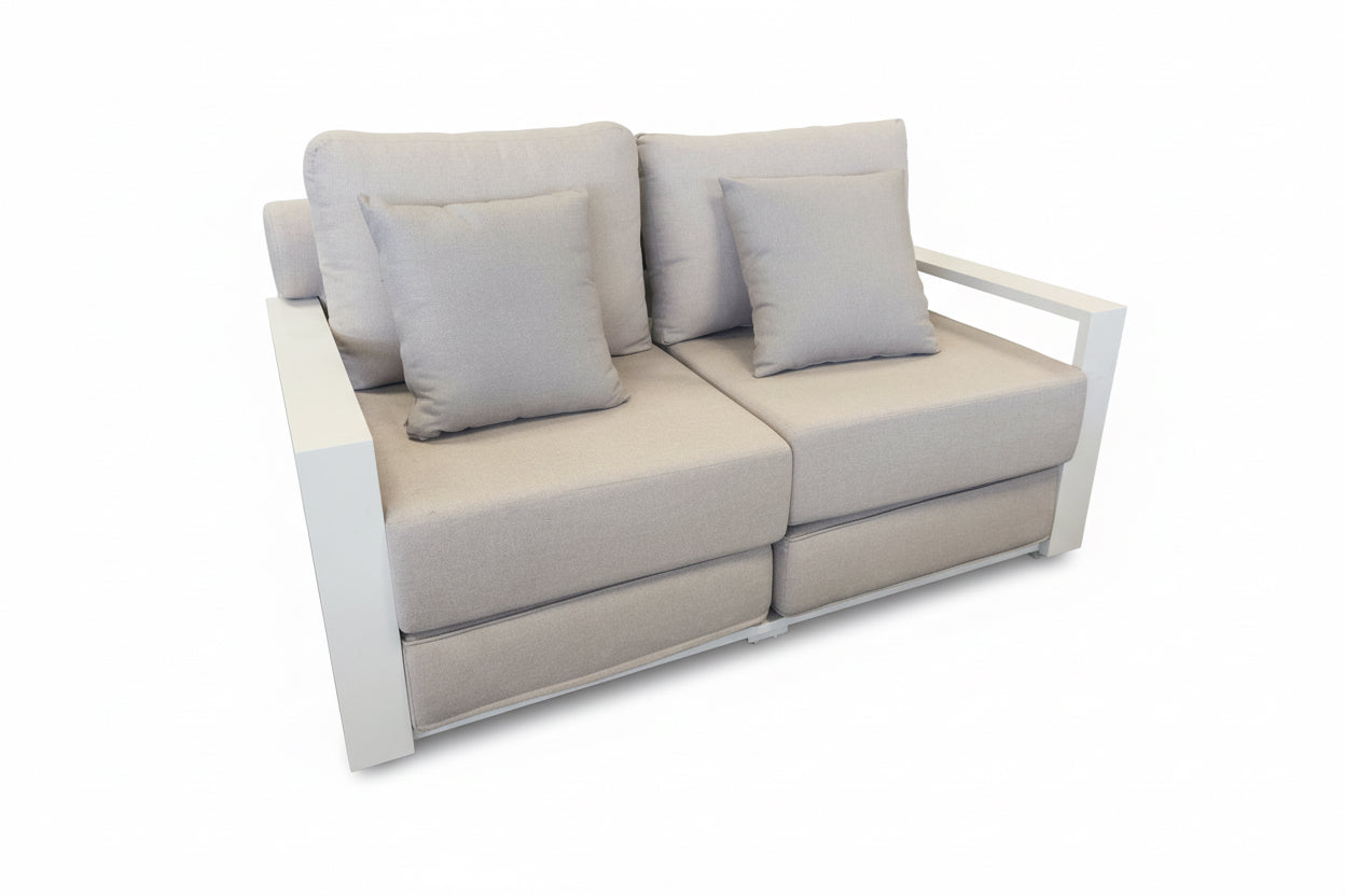 Single Seater Hampton Style - White Aluminium Frame + Weather-Resistant Cushions