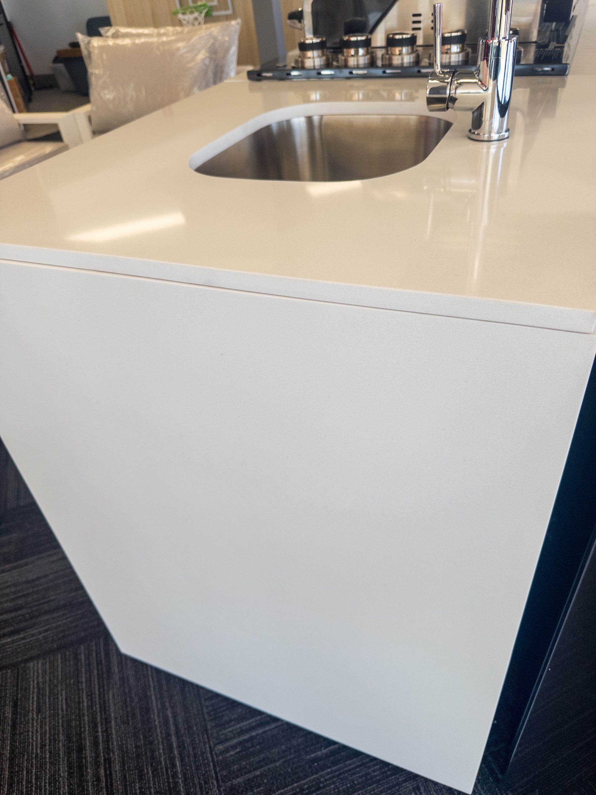 Grill King Signature Series Outdoor BBQ Kitchen Package – Rockpool White Stone Bench-Top, White Aluminium Cabinets | 6-Burner Built-In BBQ + Rotisserie + 120L Outdoor Fridge