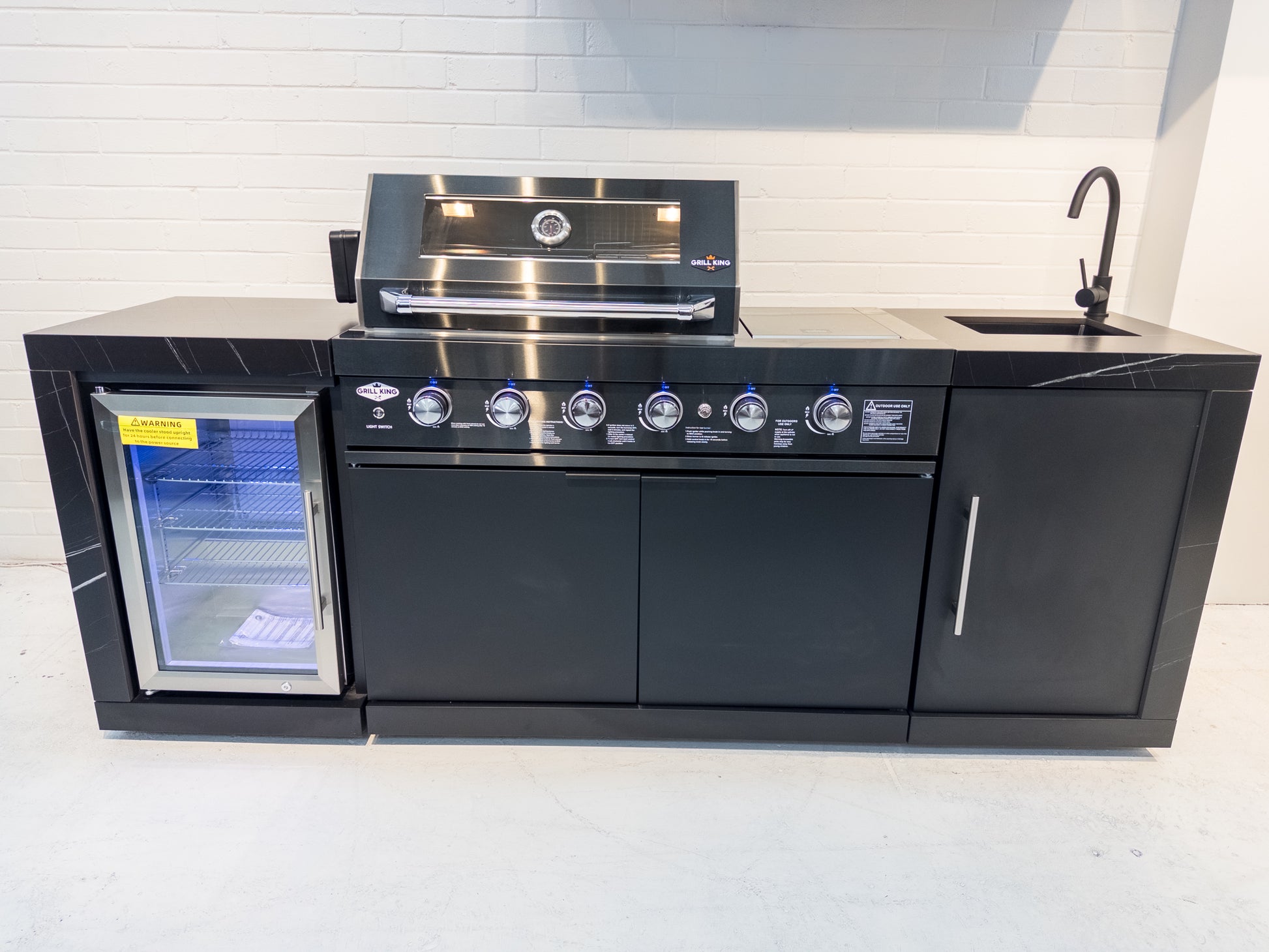 Floor Stock Rockpool Black 4B + Wok: Designer Black Outdoor BBQ Kitchen Package inc Fridge & Sink