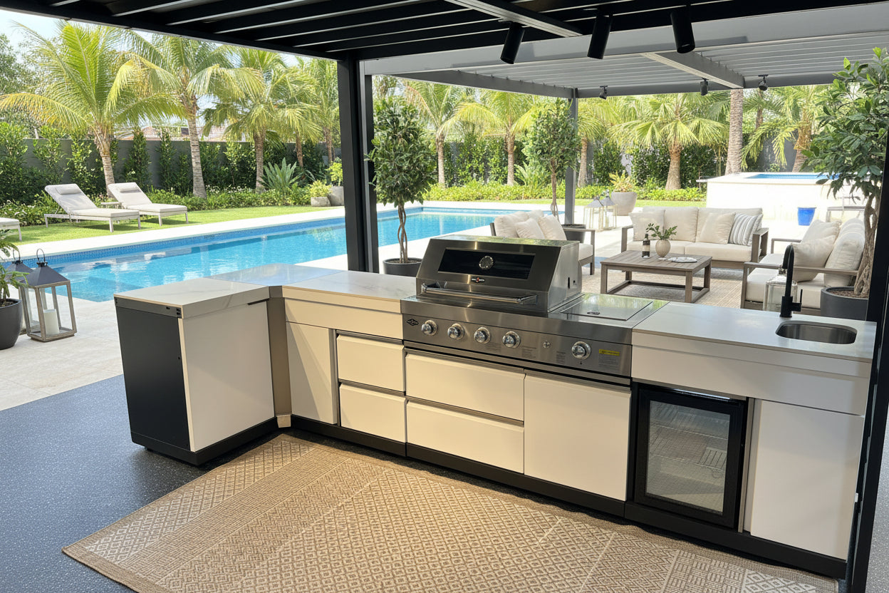 Floor Stock Felix White 4B + Wok BBQ Kitchen Inc Fridge, Sink & Storage