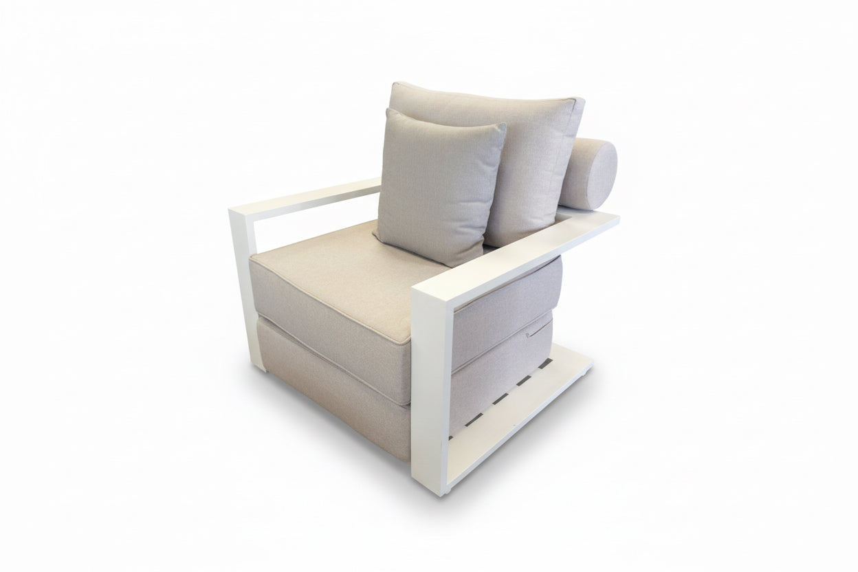 Single Seater Hampton Style - White Aluminium Frame + Weather-Resistant Cushions