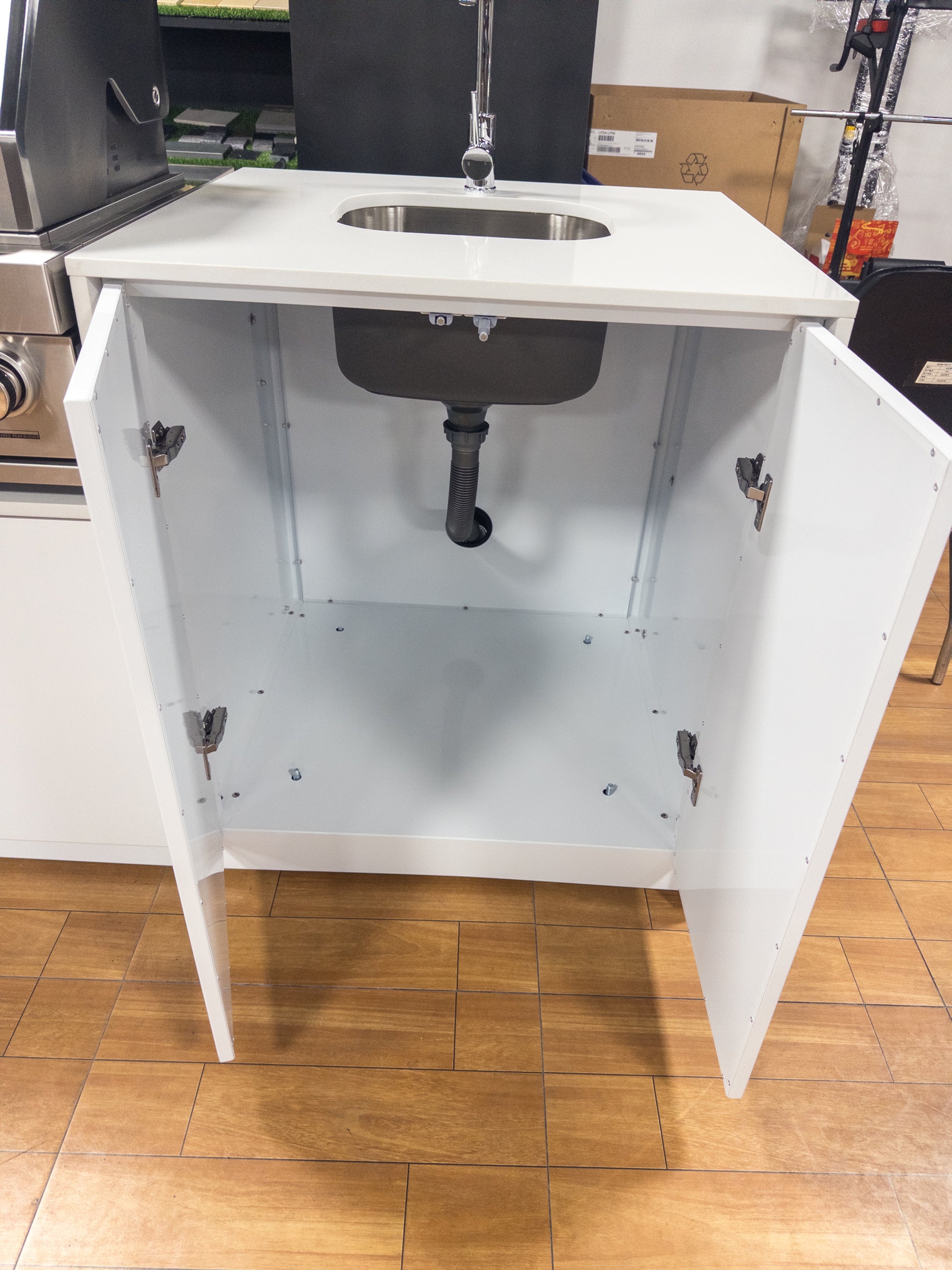 Grill King Signature Series Outdoor BBQ Kitchen Package – Rockpool White Stone Bench-Top, White Aluminium Cabinets | 4-Burner Built-In BBQ + Rotisserie + 150L Outdoor Fridge