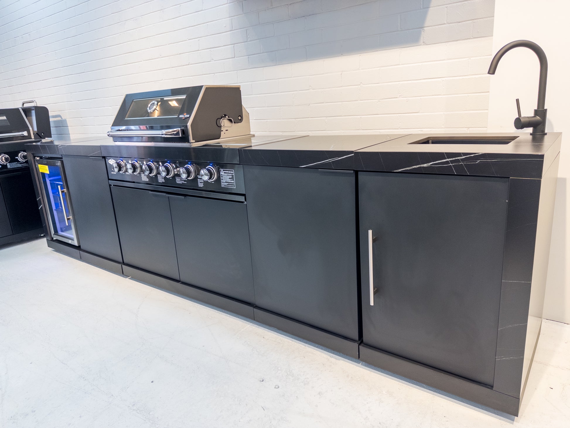 Floor Stock Rockpool Black 4B + Wok: Designer Black Outdoor BBQ Kitchen Package inc Fridge & Sink
