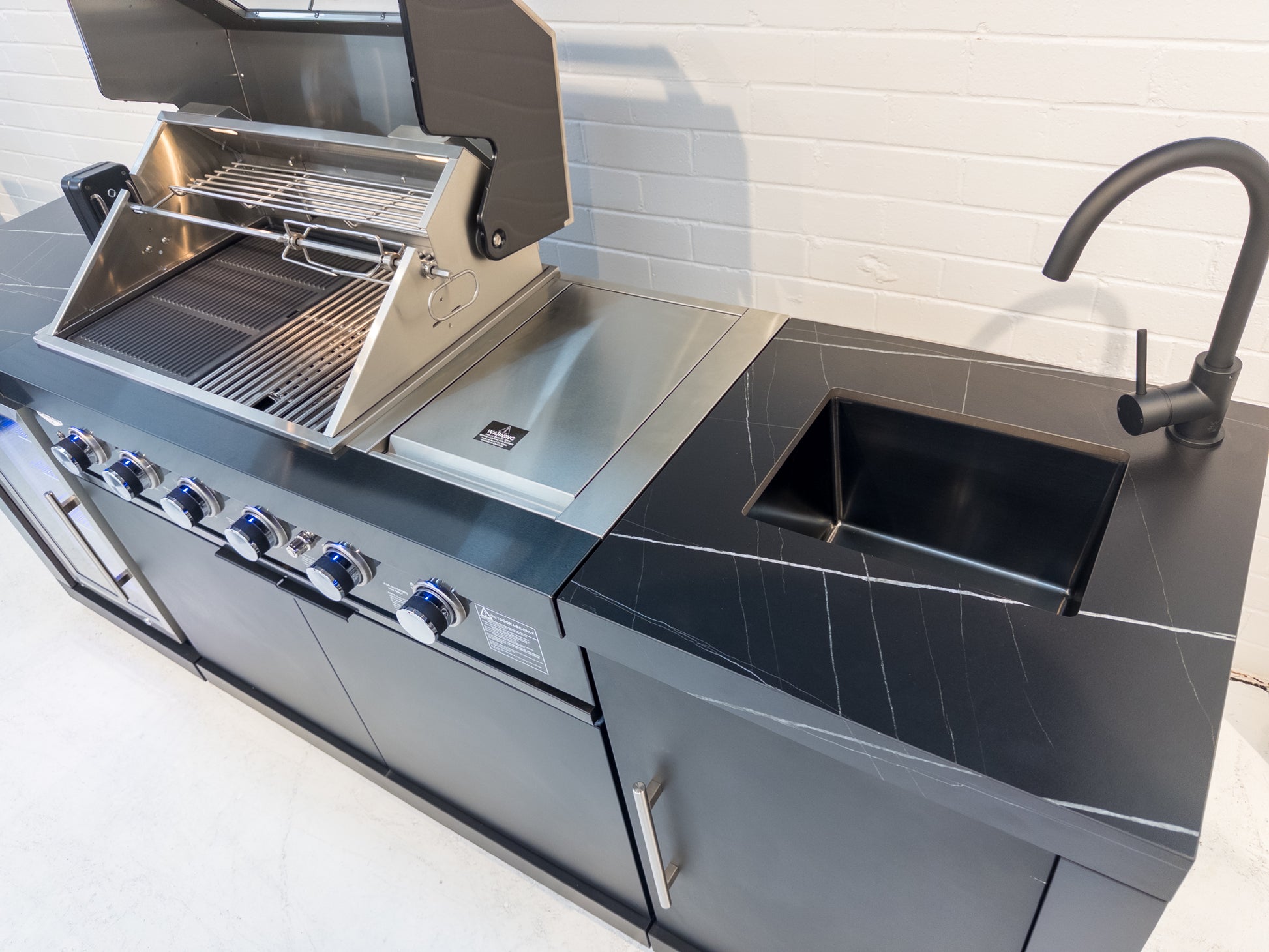 Floor Stock Rockpool Black 4B + Wok: Designer Black Outdoor BBQ Kitchen Package inc Fridge & Sink