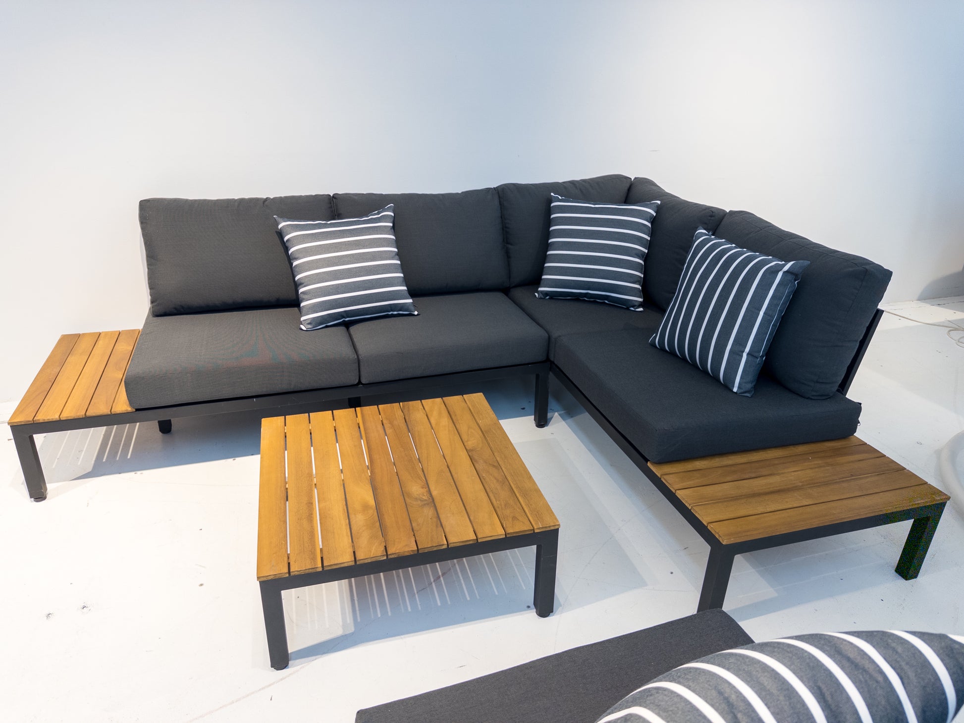 Outdoor Havana Package In Black - Outdoor Aluminum & Acacia Modular Corner Lounge Black Aluminium with Black Fabric