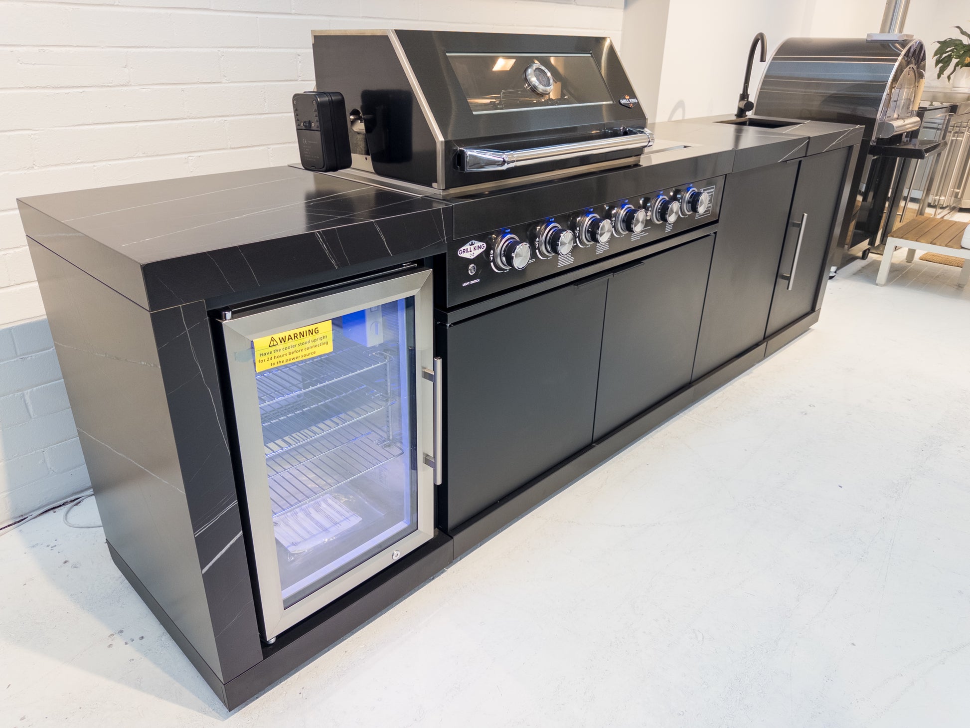 Floor Stock Rockpool Black 4B + Wok: Designer Black Outdoor BBQ Kitchen Package inc Fridge & Sink