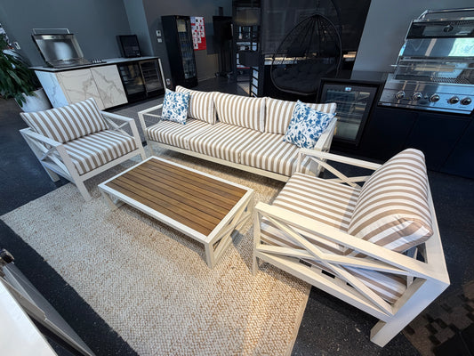 Floor Stock 5-Piece Modern Outdoor Lounge Furniture Set Inc 3-Seater Day Bed, Coffee Table, Side Table & 3+1+1