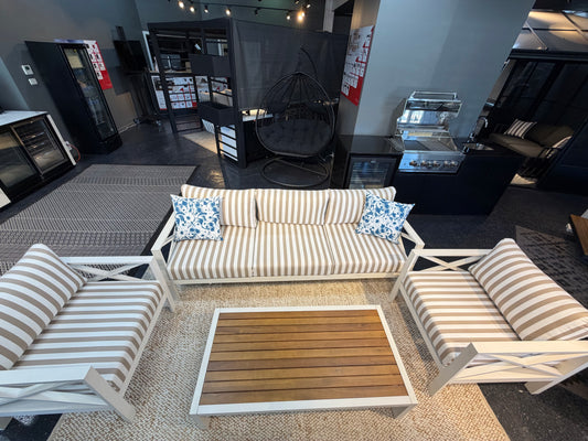 Floor Stock 5-Piece Modern Outdoor Lounge Furniture Set Inc 3-Seater Day Bed, Coffee Table, Side Table & 3+1+1