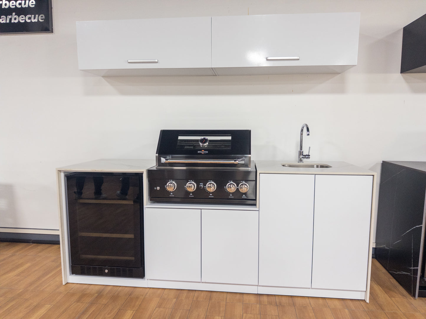 Grill King Signature Series Outdoor BBQ Kitchen Package – Rockpool White Stone Bench-Top, White Aluminium Cabinets | 4-Burner Built-In BBQ + Rotisserie + 150L Outdoor Fridge