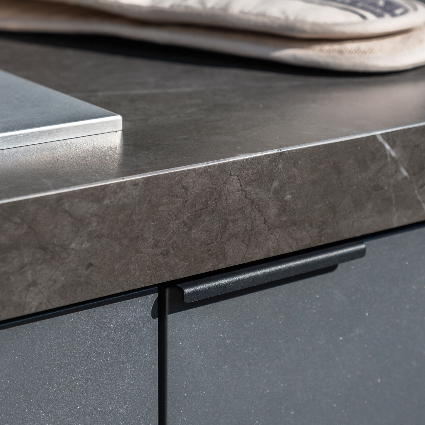 6-Burner Teppanyaki Outdoor BBQ Kitchen, Sintered Stone Benchtop and Cabinetry