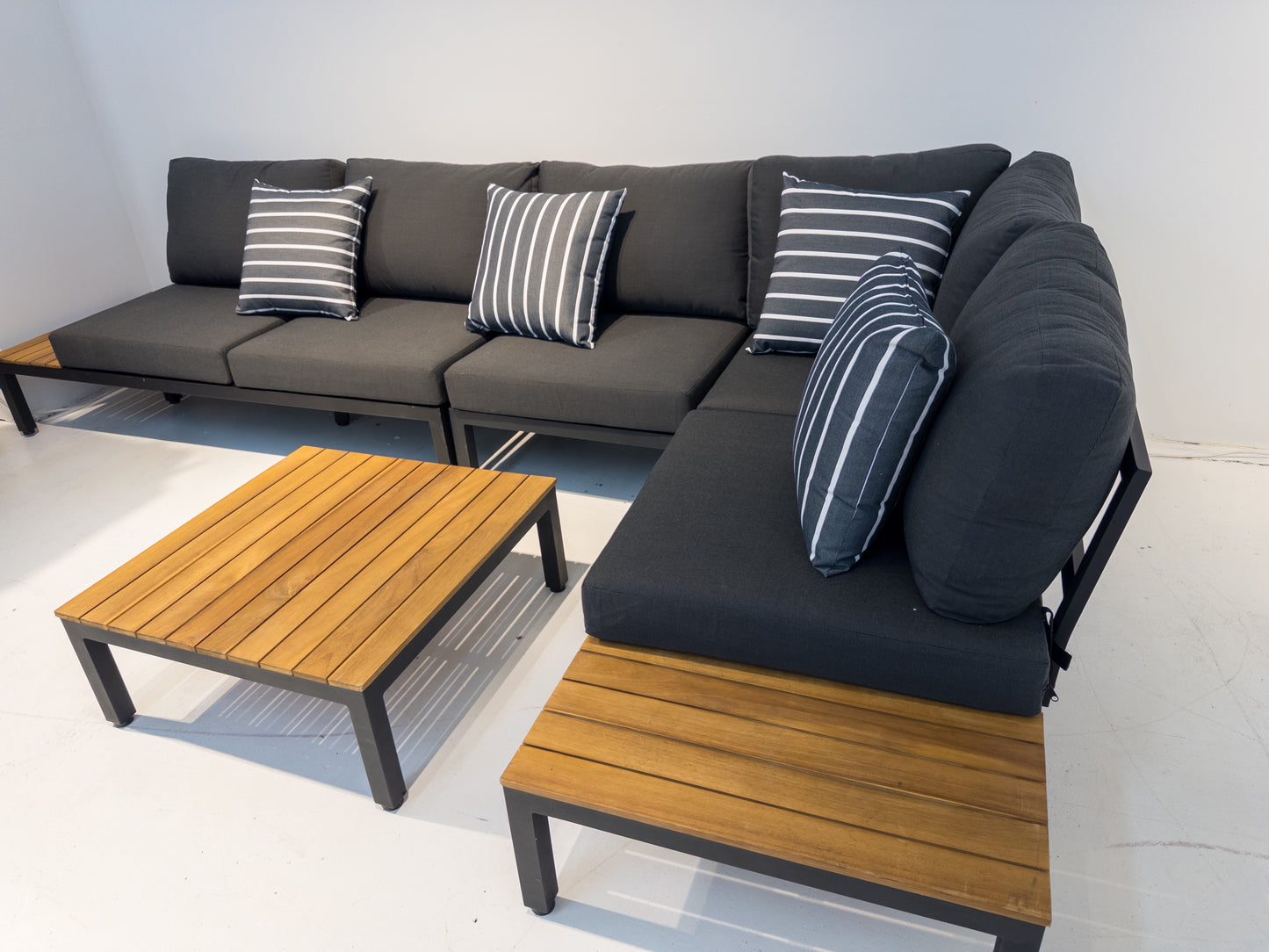 Outdoor Havana Package In Black - Outdoor Aluminum & Acacia Modular Corner Lounge Black Aluminium with Black Fabric