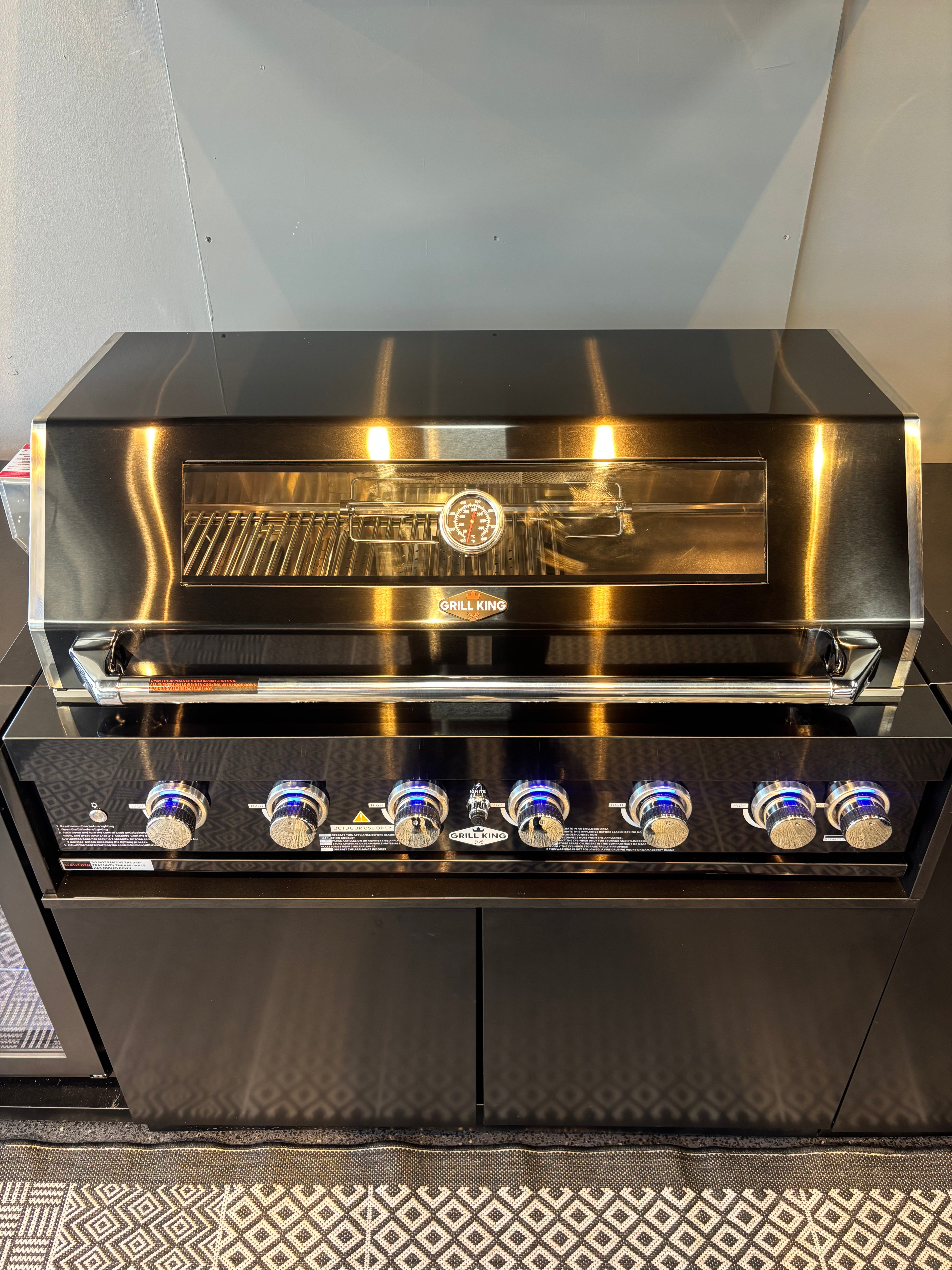 Grill King Signature Series 6 Burner Outdoor BBQ Kitchen Package