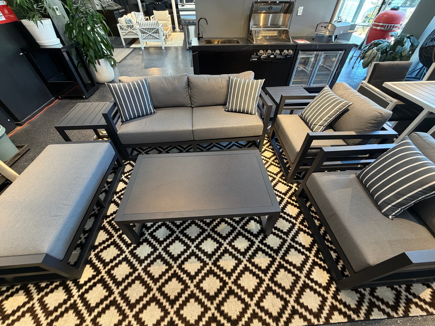 Floor Stock Black Maximus Aluminium Outdoor 4 Piece Lounge Set | Black Aluminium + Cusions