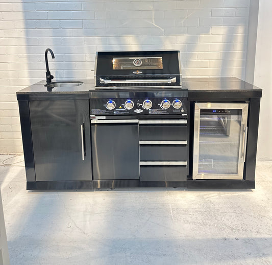 Floor stock 2M Kingsley 4 Burner Non Wok Black Stainless Steel BBQ Package