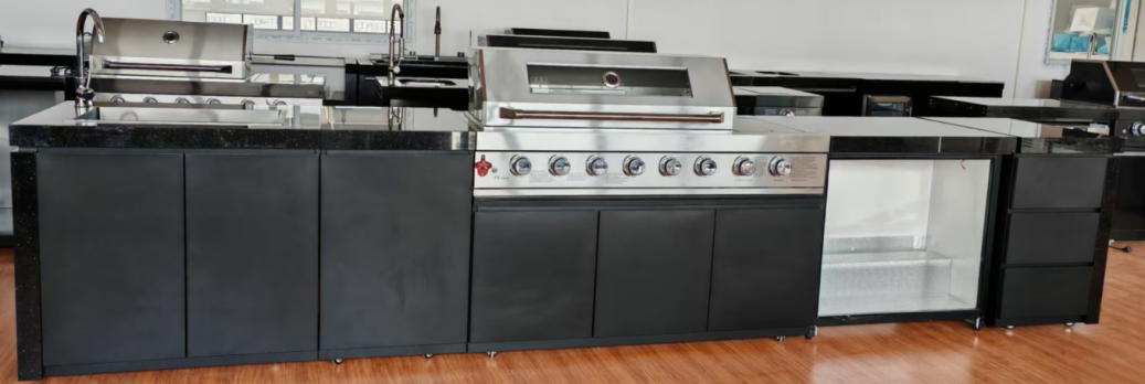 Grill King Signature Series Outdoor BBQ Kitchen Package | White Stone, Aluminium Cabinet Finish Inc Grill King 6B Built-In BBQ + Rotisserie