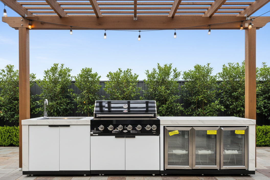 Floor Stock Rockpool 6-Burner Outdoor Kitchen with 2DR Sink & 3DR Fridge