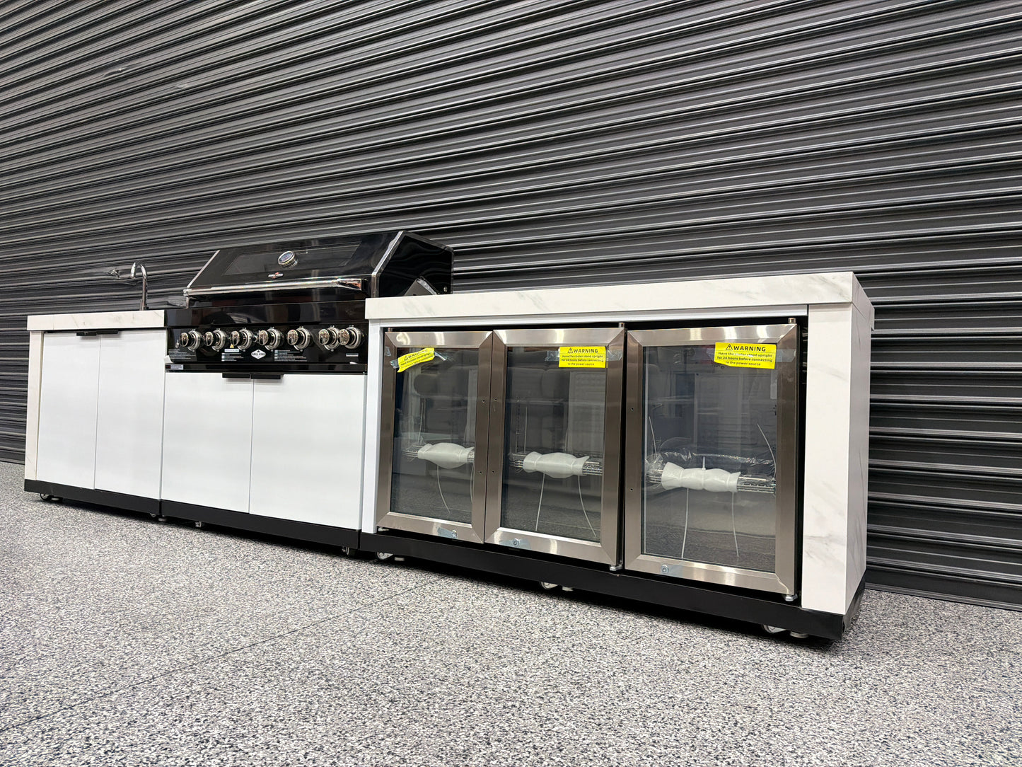 Floor Stock Rockpool 6-Burner Outdoor Kitchen with 2DR Sink & 3DR Fridge