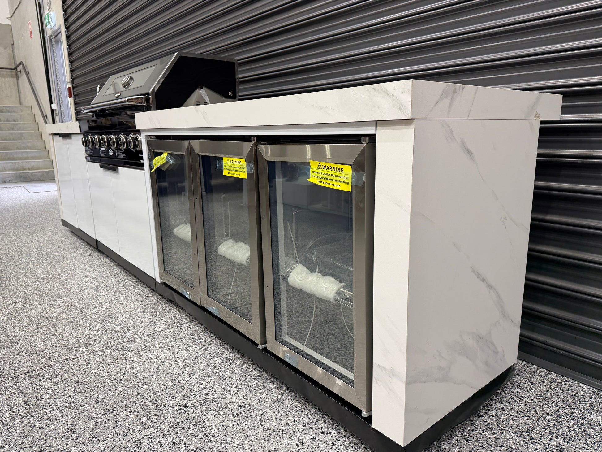 Floor Stock Rockpool 6-Burner Outdoor Kitchen with 2DR Sink & 3DR Fridge