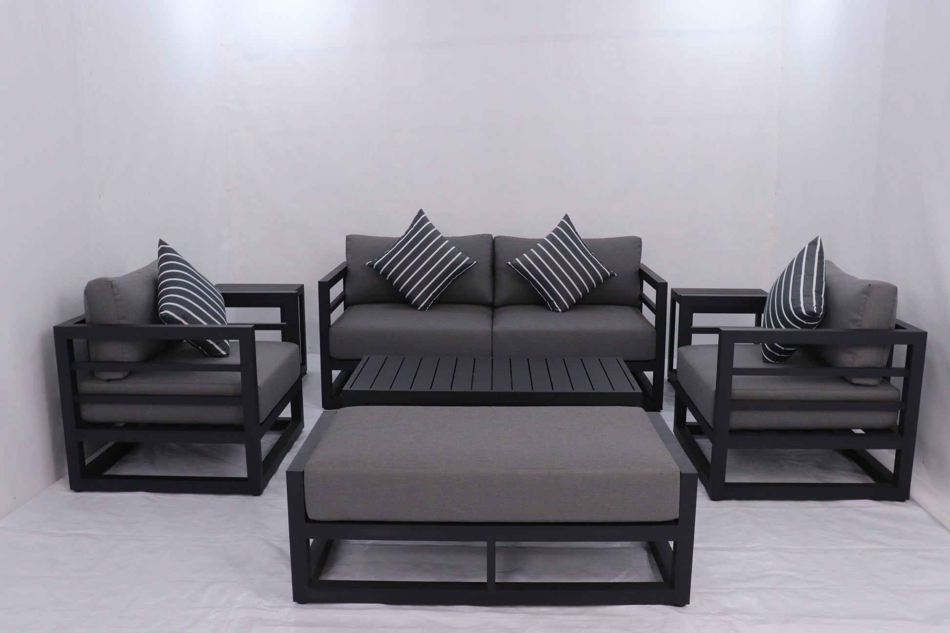 7 Piece Charcoal Aluminium Hampton Style Outdoor Furniture Lounge Set Weather Resistant 3 Seater, 1+1 + Coffee Table & 2x Side tables