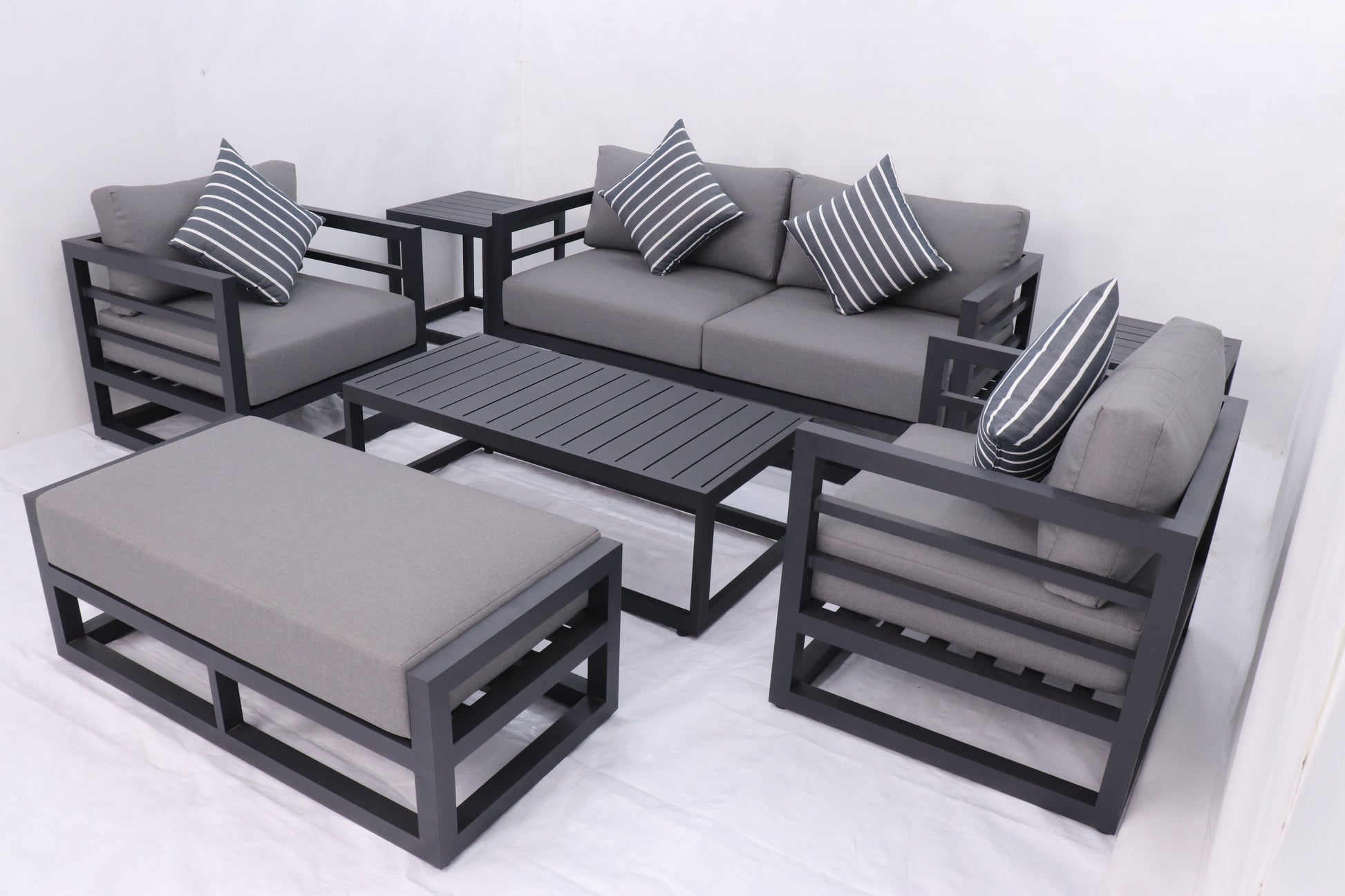 7 Piece Charcoal Aluminium Hampton Style Outdoor Furniture Lounge Set Weather Resistant 3 Seater, 1+1 + Coffee Table & 2x Side tables