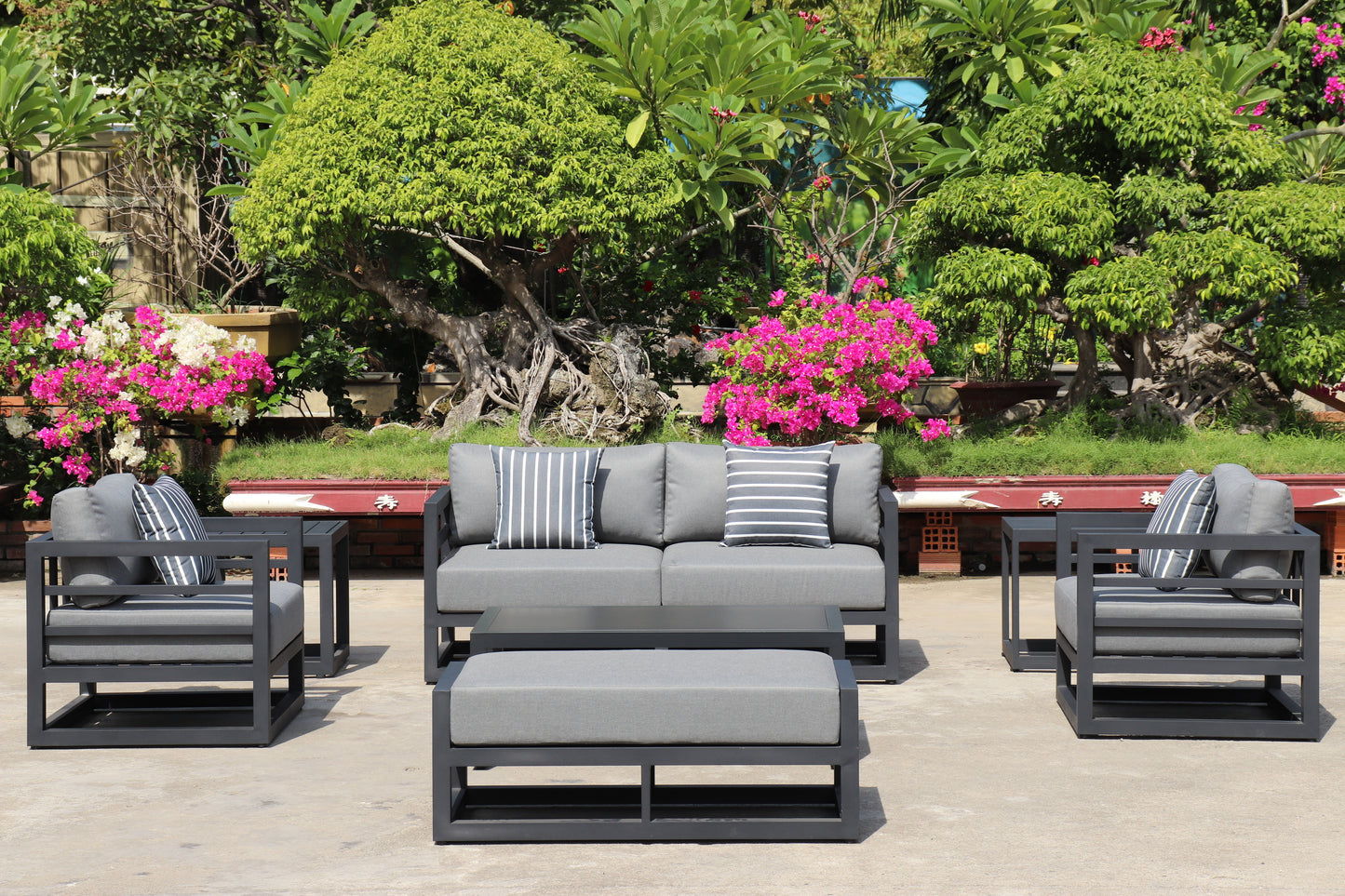 7 Piece Charcoal Aluminium Hampton Style Outdoor Furniture Lounge Set Weather Resistant 3 Seater, 1+1 + Coffee Table & 2x Side tables