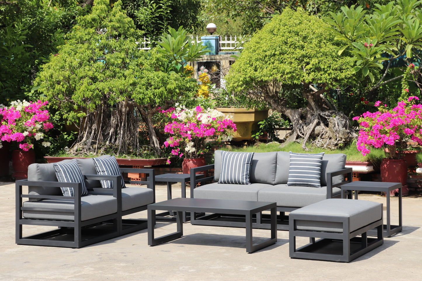 7 Piece Charcoal Aluminium Hampton Style Outdoor Furniture Lounge Set Weather Resistant 3 Seater, 1+1 + Coffee Table & 2x Side tables