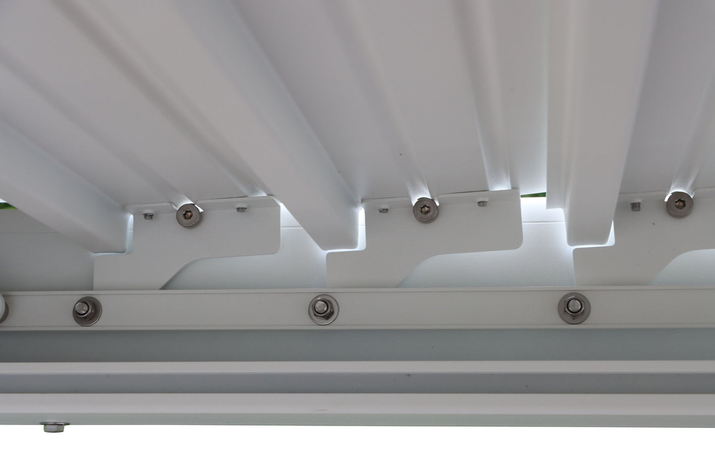 GazeboMate Combo: 3M x 4M White Aluminium Louvered Gazebo + White Retractable Privacy Screen