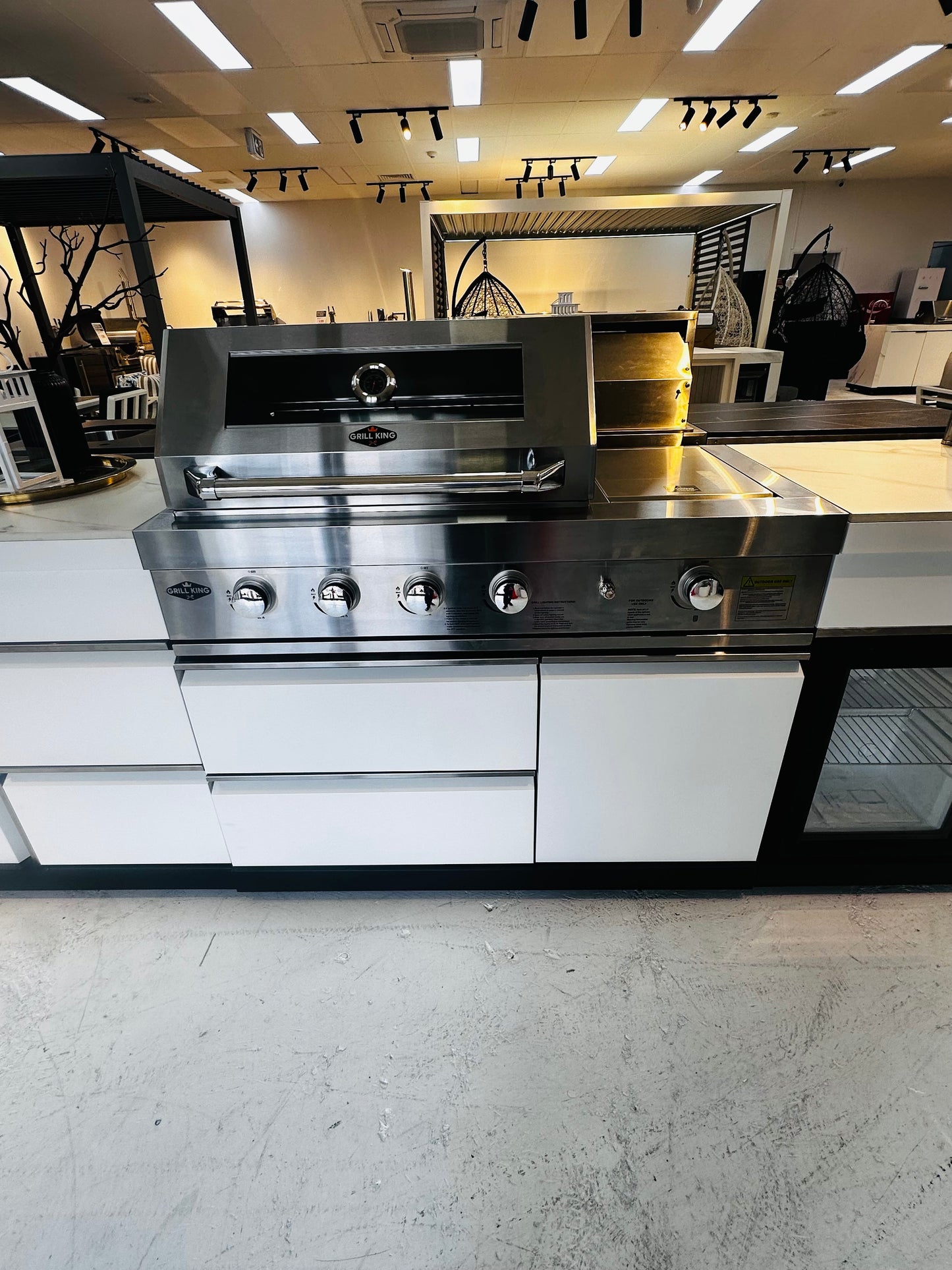Floor Stock 2.8M White Felix 4B + Wok Designer BBQ Kitchen including Fridge, Sink and Storage Cupboard