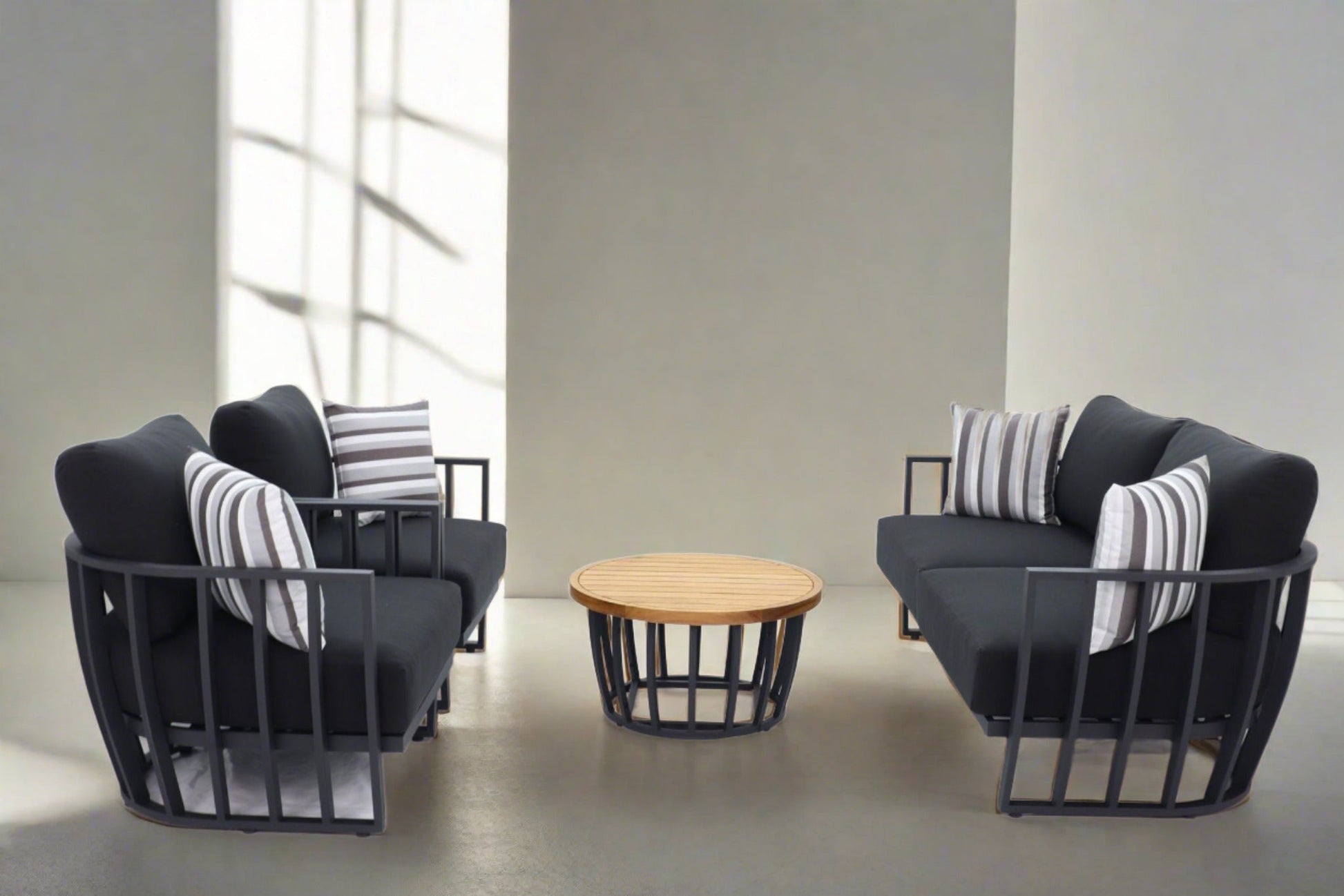 Black Maximus Aluminium Outdoor 4 Piece Lounge Set | Black Aluminium + Cusions