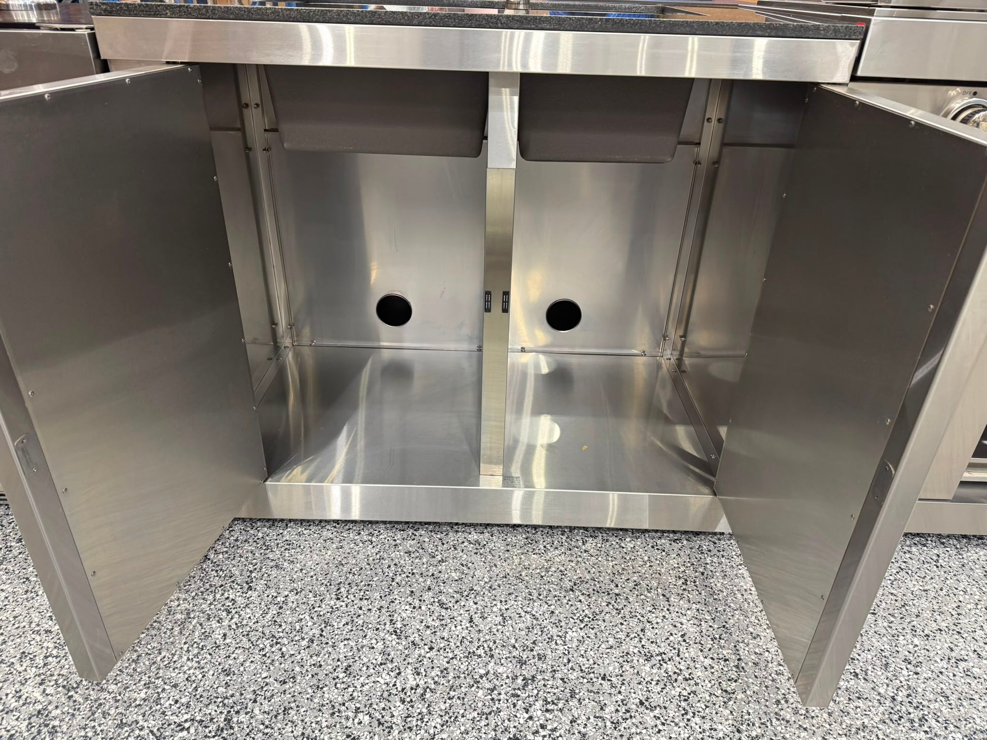 Floor Stock 4-Burner SS Built-In BBQ Outdoor with Double Sink + Single Fridge