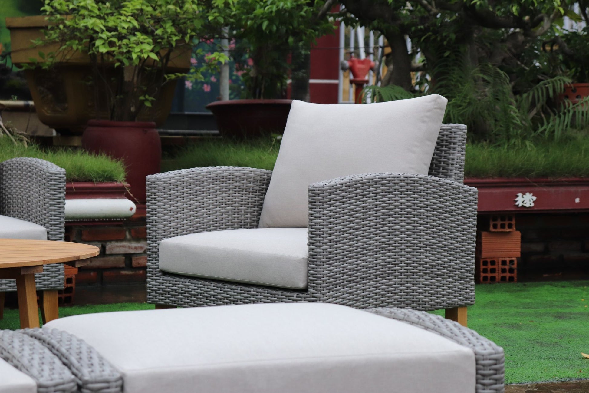 SIENA 6 Piece White + White Cushions Outdoor Lounge Set